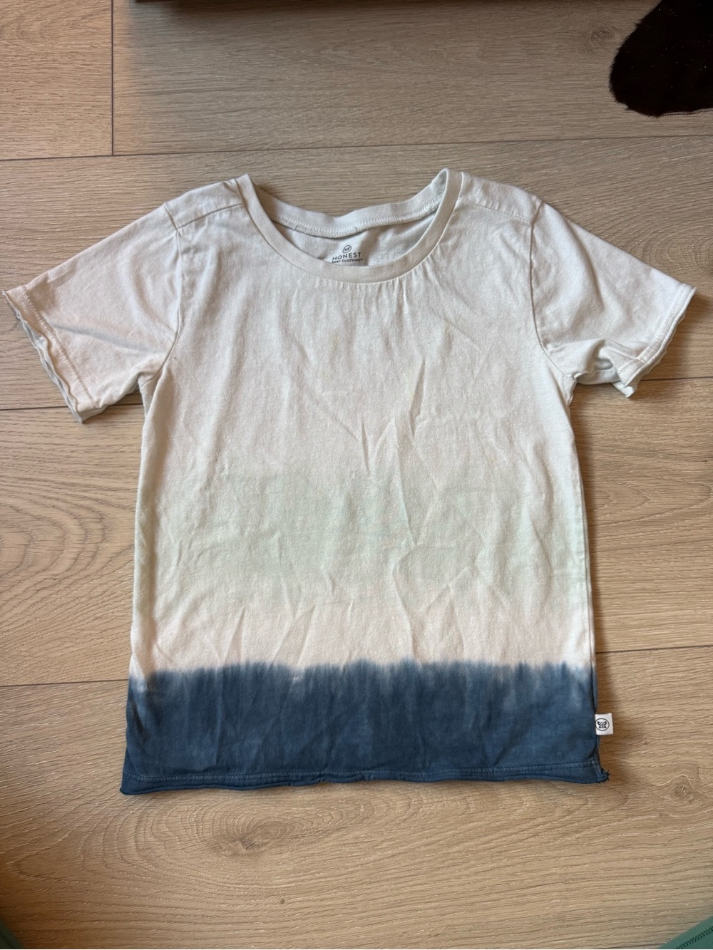 The Honest Company White to Navy Dip-Dye Short Sleeve Tee